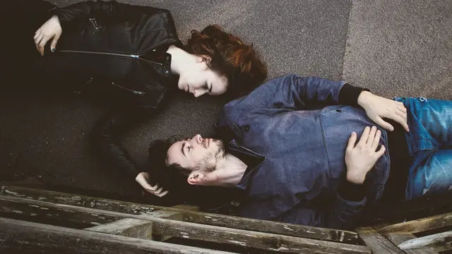 [Bintang] Kata Astrologer: Meski Merana, 5 Zodiak Ini Anti Minta Cerai