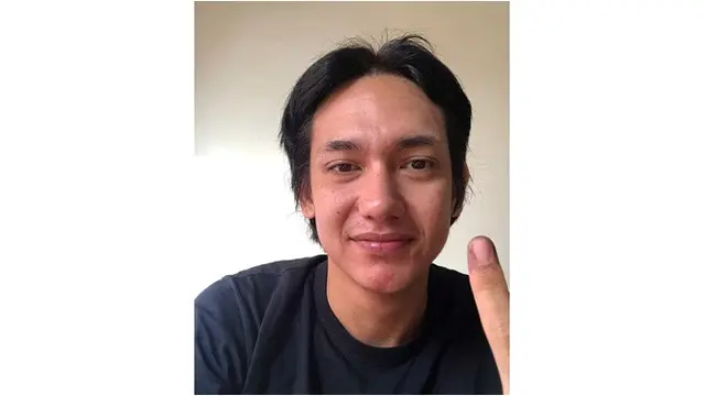 artis tiru gaya nicholas