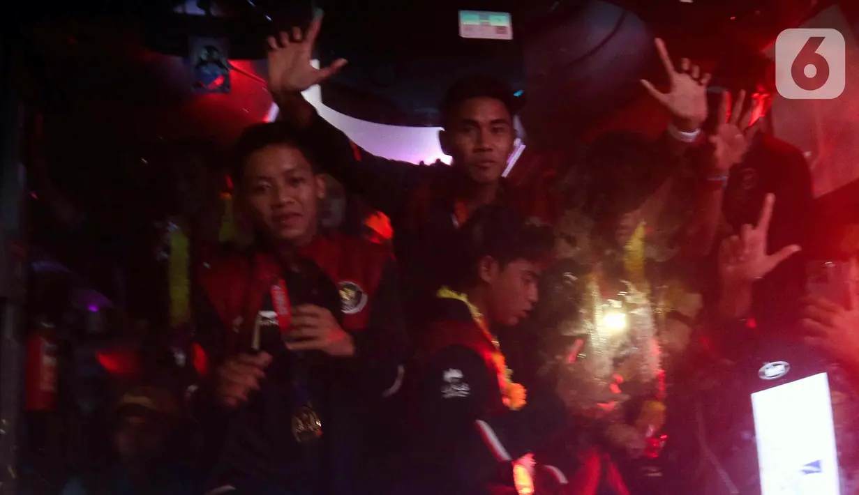 Penyambutan dilakukan setelah timnas Indonesia U-22 berhasil meraih medali emas cabang sepak bola SEA Games 2023 Kamboja. (Liputan6.com/Herman Zakharia)