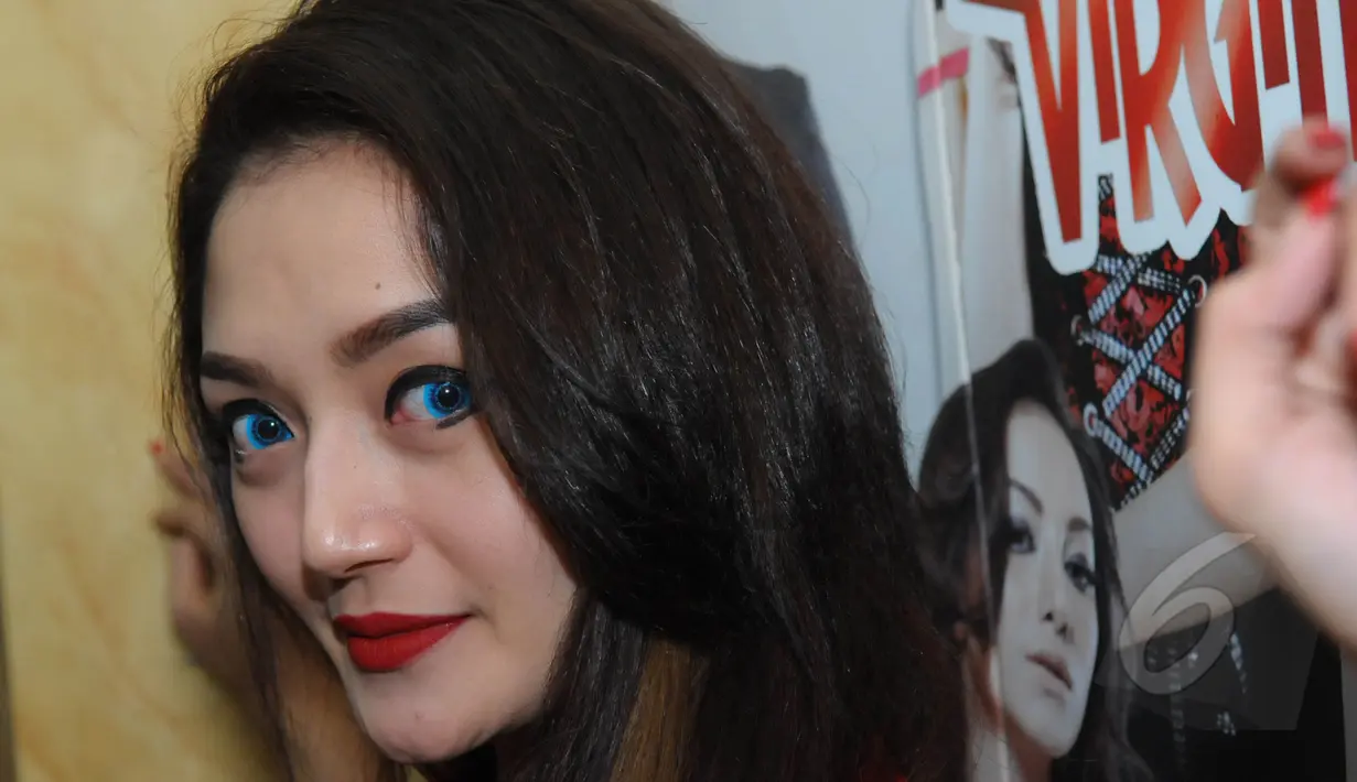Penyanyi dangdut, Siti Badriah saat ditemui di kawasan Menteng, Jakarta, Rabu (20/5/2015). (Liputan6.com/Faisal R Syam)