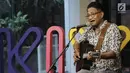 Penyanyi legendaris Andre Hehanusa saat tampil dalam #KLYLounge di Kantor KLY, Jakarta, Jumat (14/9). Selain melantunkan lagu hitsnya, musikus kelahiran Makassar ini juga berbagi kisah tentang kesibukannya. (Liputan6.com/Herman Zakharia)