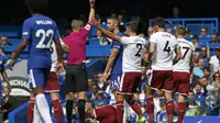 Burnley Unggul 3-0 atas Chelsea pada Babak Pertama