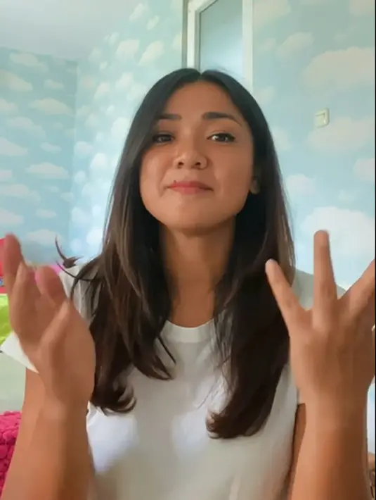 Nirina Zubir (Instagram/nirinazubir_)