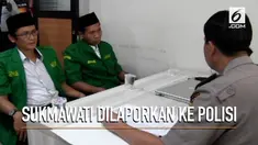 Sukmawati Soekarnoputri dilaporkan ke polisi oleh ormas Islam di Jawa Timur terkait puisi yang ia bacakan di acara pagelaran busana Anne Avantie.