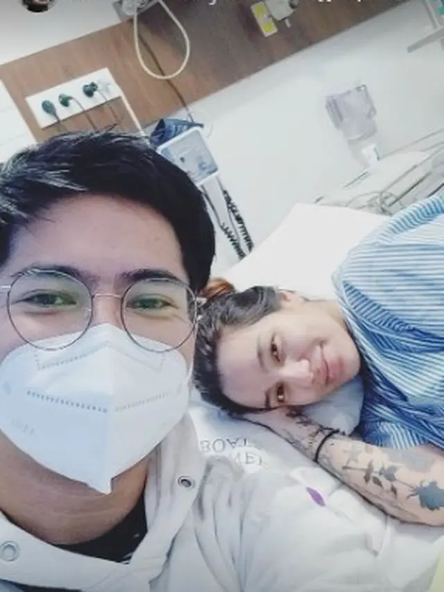 Lahirkan Anak Keempat, Ini 6 Momen Persalinan Sheila Marcia