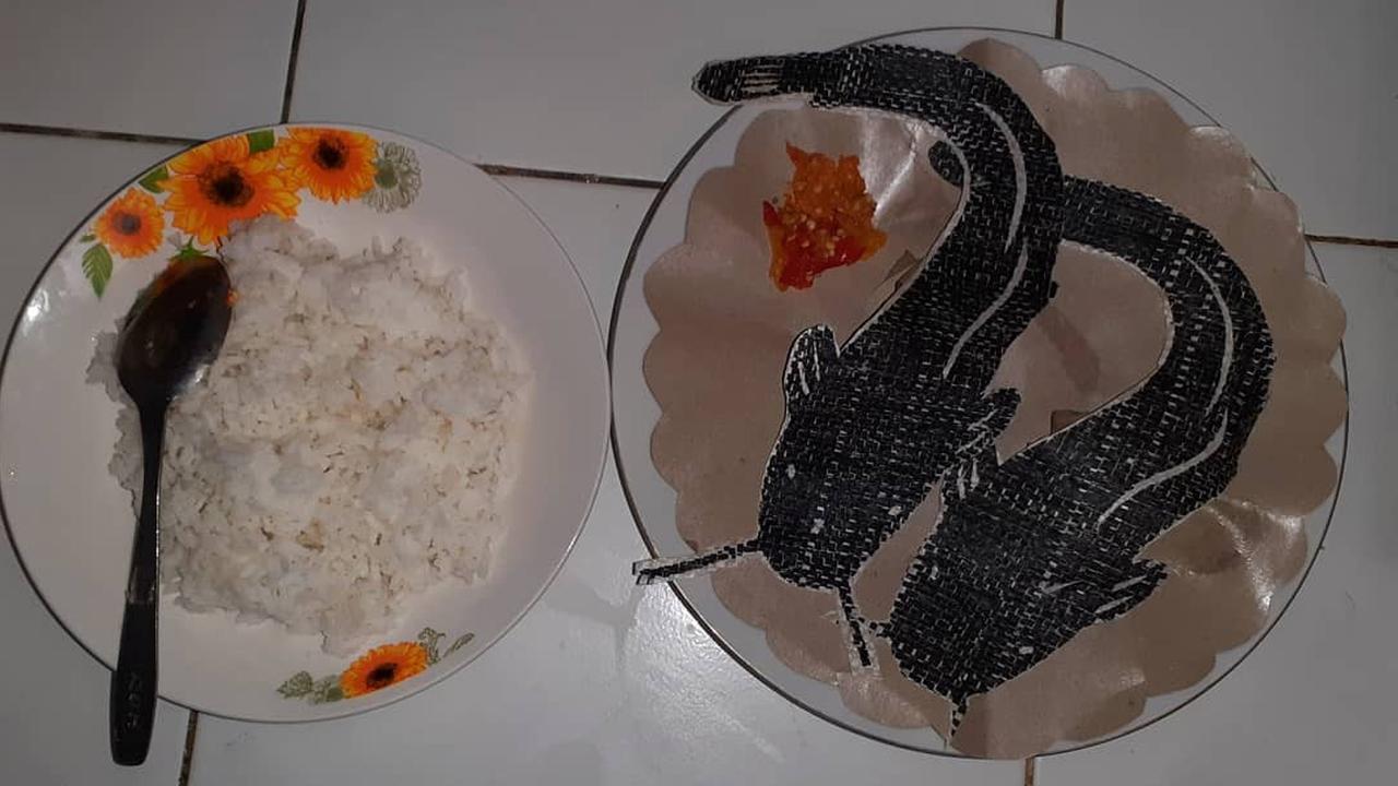 7 Potret Makanan di Tanggal Tua Ini Bikin Sedih