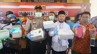 Polres Cianjur mengungkap kasus pencurian dan penjualan masker di RSUD Pagelaran, Kamis (26/3/2020). (Istimewa)
