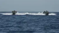 2 Kapal dan 10 Prajurit Angkatan Laut AS Ditahan Iran (US Naval)