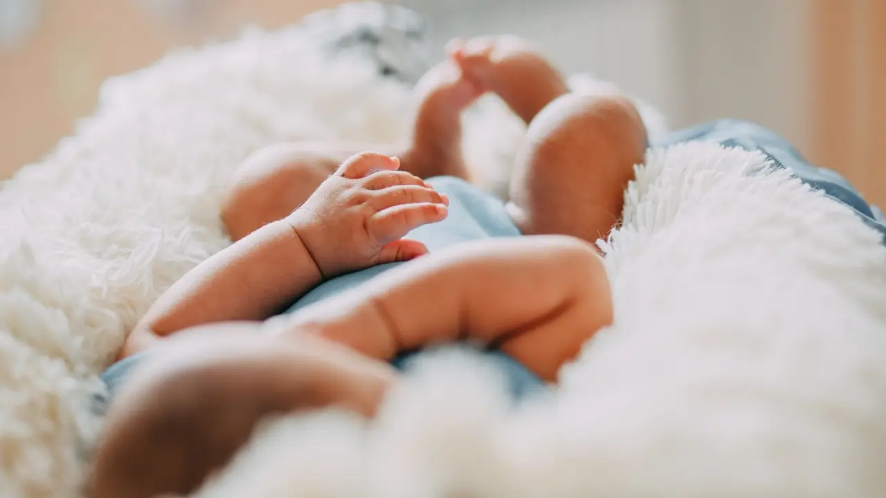 Ilustrasi bayi