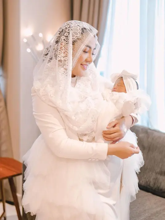 [Instagram/bellashofie_rigan]