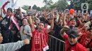Antusiasme suporter Timnas Indonesia kembali bergairah setelah Ole Romeny berhasil memperkecil ketinggalan gol dari Australia. (Liputan6.com/Angga Yuniar)