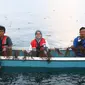 Badak LNG dan warga Tihi-Tihi telah menciptakan sebuah inovasi ramah lingkungan dikenal dengan KAPSURULA atau Kapsul Pelampung Rumput Laut Ramah Lingkungan.