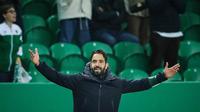 Ruben Amorim - Pelatih berusia 37 tahun ini merupakan salah satu juru taktik top di Portugal. Meski kalah telak dari Manchester City namun Amorim setidaknya ia berhasil membawa Sporting CP menjuarai Liga NOS dan Piala Portugal pada musim 2020/2021. (AFP/Carlos Costa)