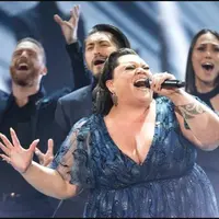 Keala Stelle membawakan lagu 'This is Me'  dari film The Greatest Showman di panggung Oscar 2018. foto: Entertainment Weekly