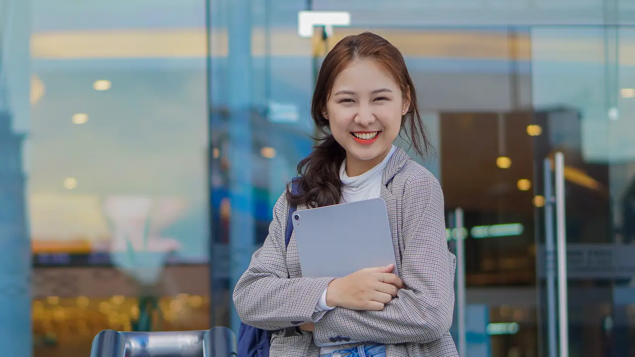 perempuan dan april tablet