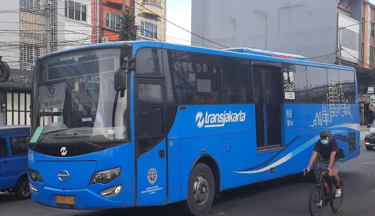Restu Ibu Integra saat menjadi armada Transjakarta. (Source: Instagram/@reynaldoyp)