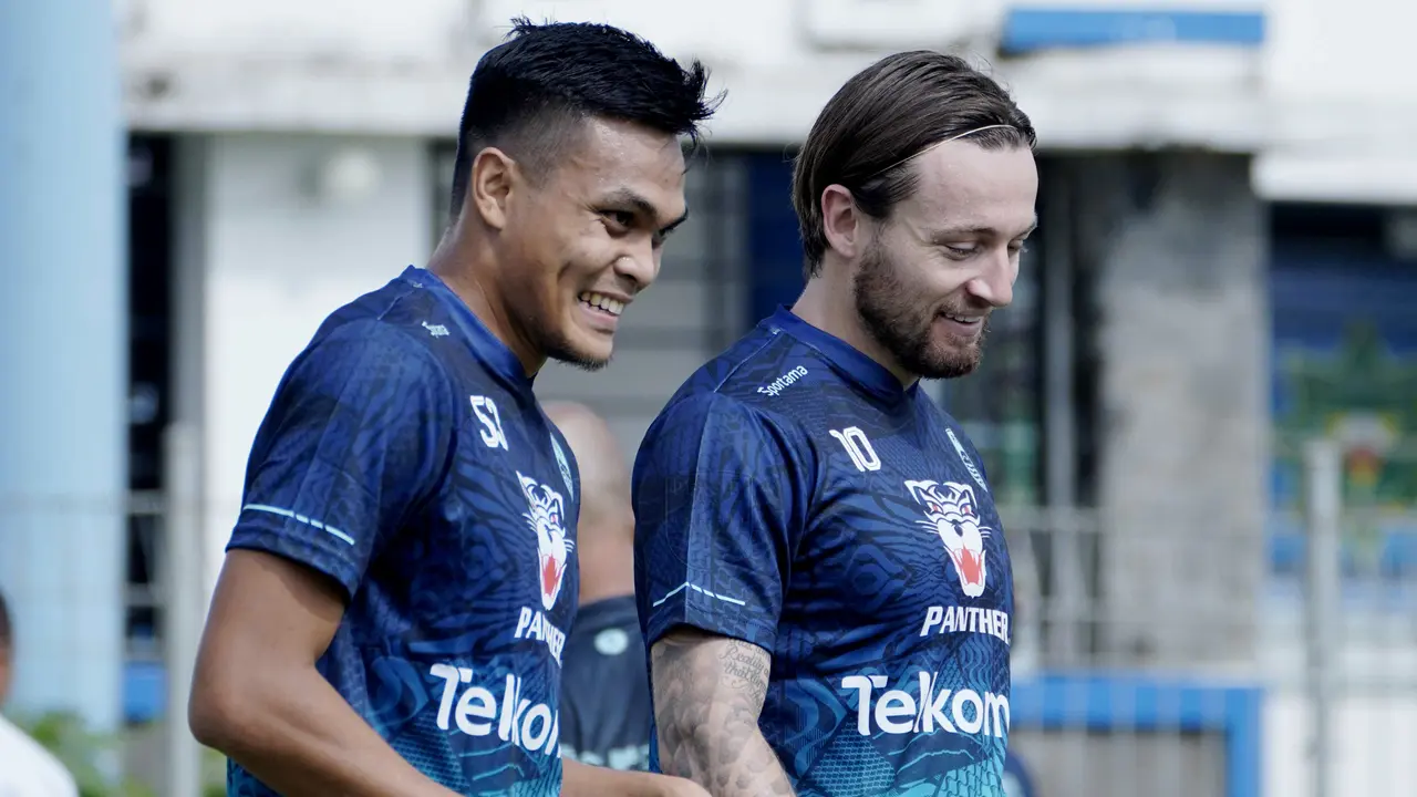 Foto: 3 Penggawa Persib Bandung Berlabel Timnas Indonesia Siap Tampil di Perempat Final Turnamen Piala Presiden 2022