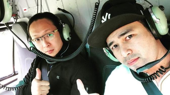 Artis Ini Pilih Jalan-Jalan Naik Helikopter (sumber: instagram/raffinagita1717)