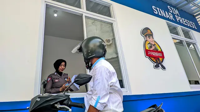 Peresmian layanan perpanjangan SIM secara Drive Thru Satlantas Polresta Bandar Lampung. Foto : (Istimewa).