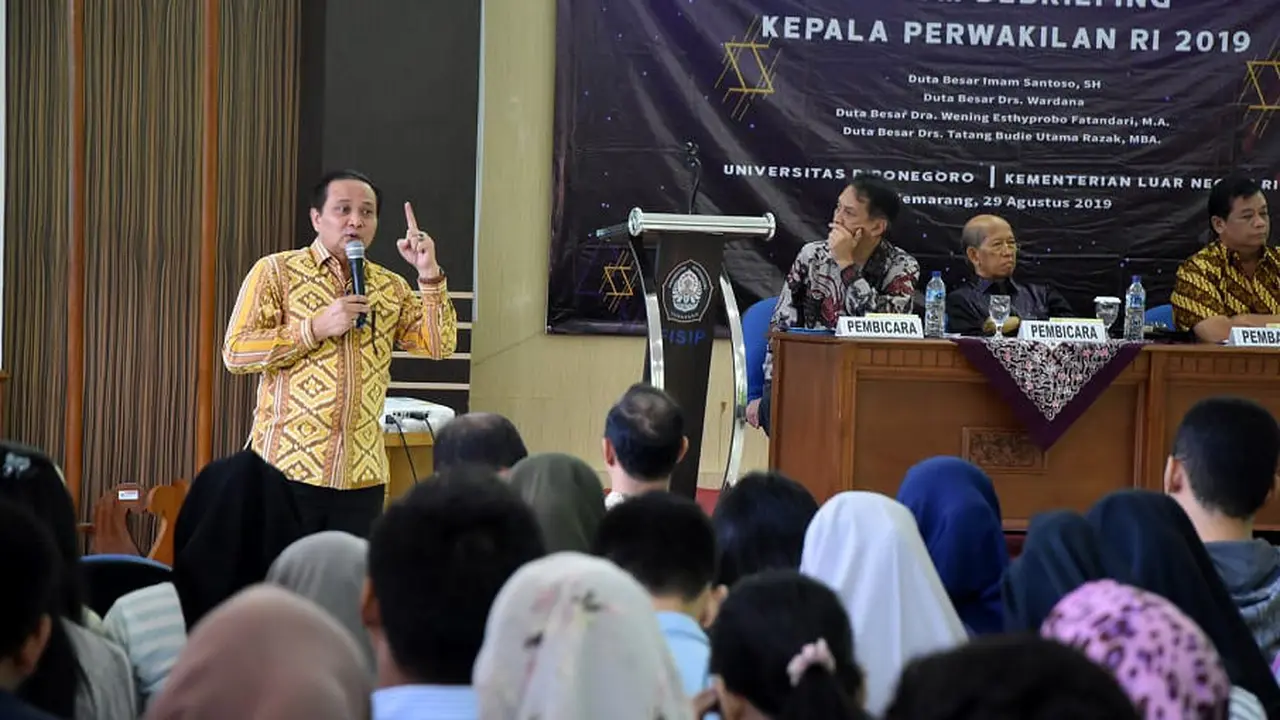 Pemerintah Fokus Penempatan Pekerja Migran Profesional