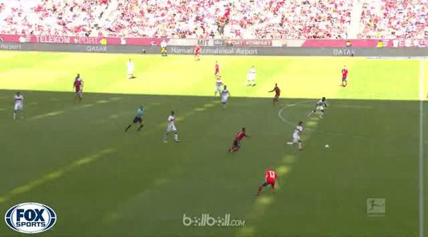 Bayern Munich mengakhiri musim dengan mengalami kekalahan telak 4-1 atas Stuttgart di rumah sendiri, Sabtu (12/5). Anastasios Doni...