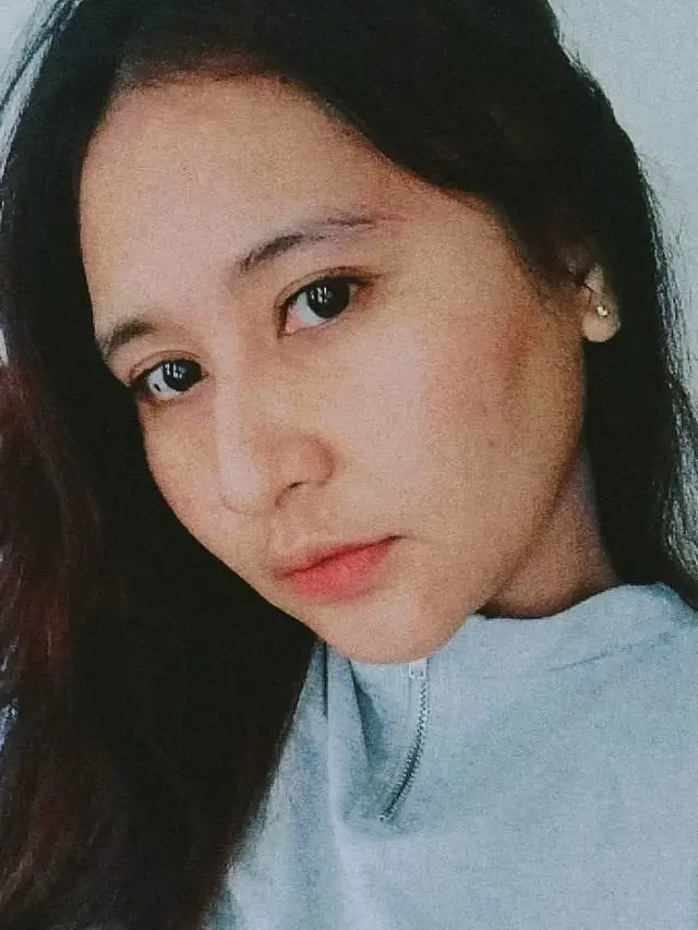 Wanita Ini Punya Wajah Mirip Prilly Latuconsina, 6 Potretnya Bak Kembar