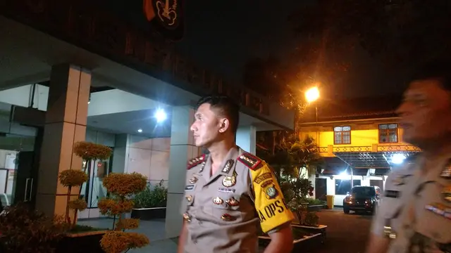 Polisi