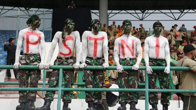 Suporter PS TNI