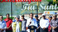 Presiden Joko Widodo (Jokowi) meresmikan Bendungan Tiu Suntuk di Kecamatan Brang Ene, Kabupaten Sumbawa Barat, Nusa Tenggara Barat (NTB) pada Kamis (2/5/2024). (Dok Kementerian PUPR)