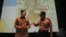 Gubernur DKI Basuki Tjahaja Purnama atau Ahok saat peluncuran aplikasi Smart City di Balai Kota, Jakarta, Senin (15/12/2014). (Liputan6.com/Herman Zakharia)