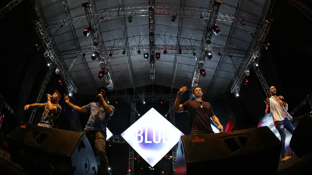 Blue di The 90's Festival