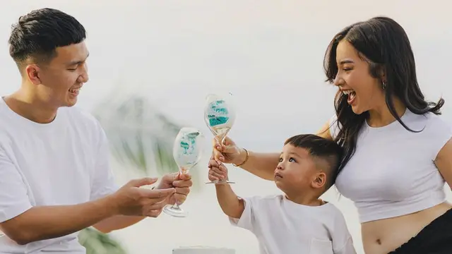 Nikita Willy hamil lagi. Umumkan jenis kelamin adik Issa Alexander. (Foto: Instagram nikitawillyofficial94)