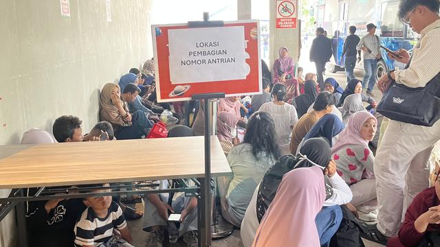 Antrean Pengunjung Planetarium Jakarta