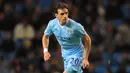 Owen Hargreaves. Gelandang Inggris berusia 41 tahun ini memutuskan bergabung dengan Manchester City pada awal musim 2011/2012 usai meninggalkan sang tetangga Manchester United dengan status bebas transfer. Ia memperkuat The Citizens hanya semusim dan memutuskan peniun pada Juli 2012 usai tampil hanya dalam 4 laga di semua ajang dengan torehan 1 gol. (AFP/Andrew Yates)