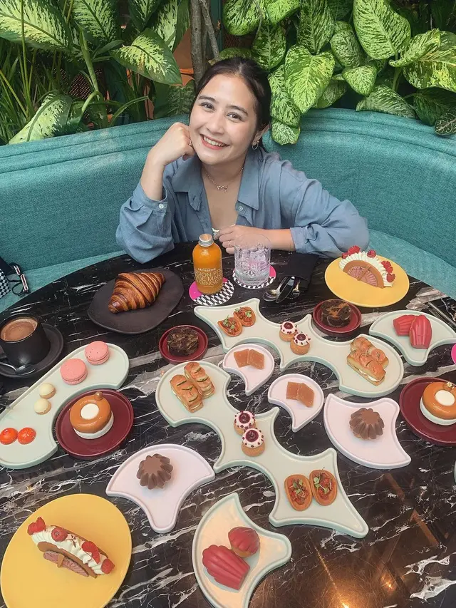 7 Momen Liburan Prilly Latuconsina di Bali, Wajah Bangun Tidurnya Jadi Sorotan
