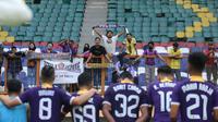 Ilustrasi Persikmania, fans garis keras Persik Kediri. (Istimewa)