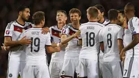 MENANG - Timnas Jerman meraih kemenangan tipis saat menghadapi Skotlandia di laga lanjutan Grup D kualifikasi Piala Eropa 2015. (Reuters / Lee Smith) 