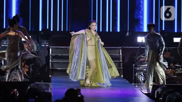 FOTO: Rossa Tampil Memukau dalam 25 Shining Years Concert