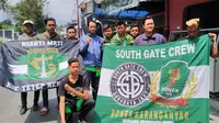 Puluhan Bonek Mendatangi Markas PSIS