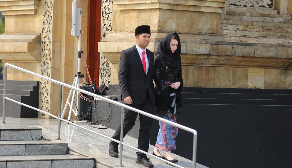 Arumi Bachsin dan Emil Dardak