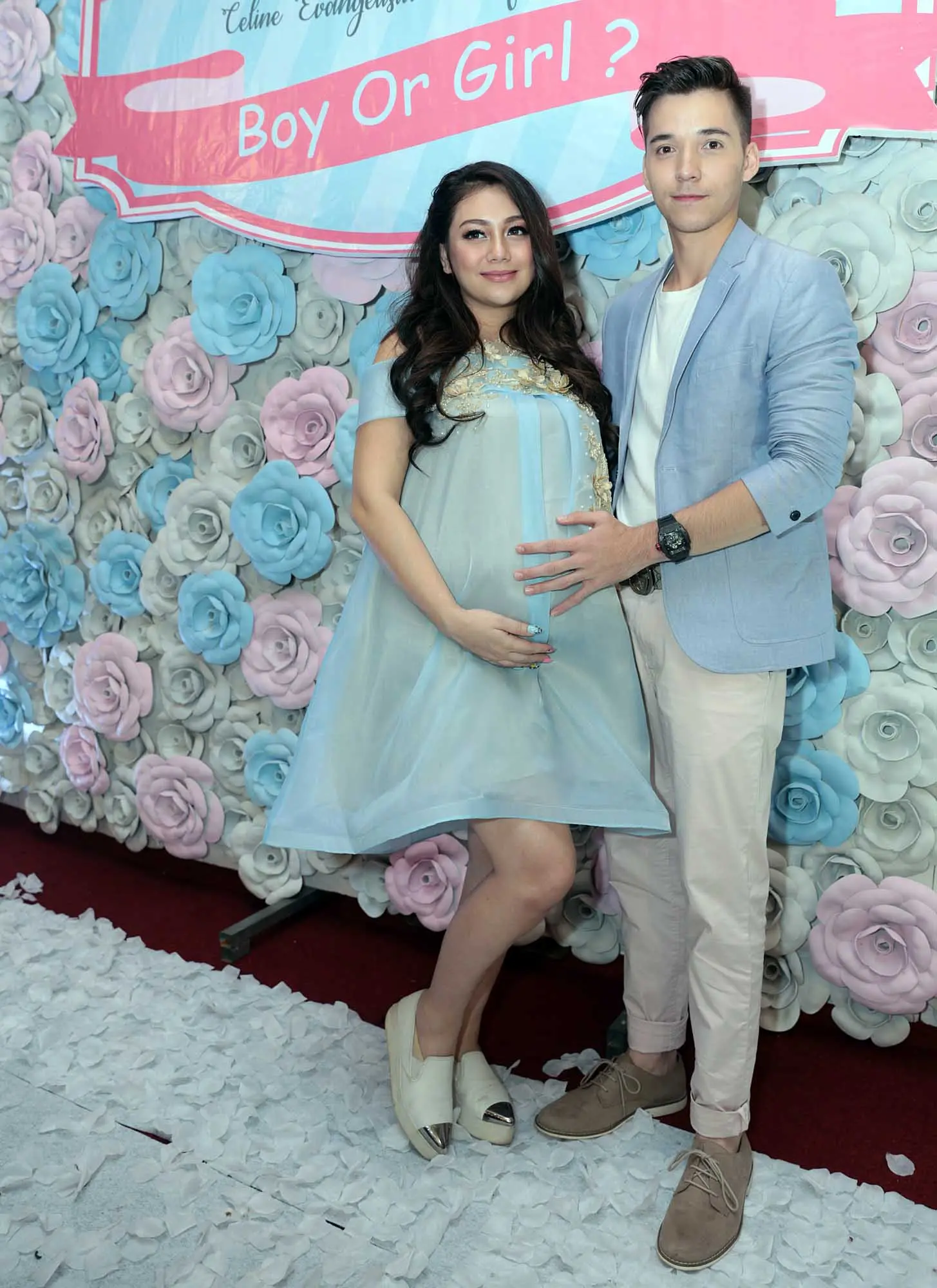 Celine Evangalista  gelar baby Shower | foto: Deki Prayoga