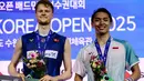 Laga Jonatan Christie melawan Anders Antonsen berlangsung sengit dalam tiga gim dengan skor 21-10, 15-21, 21-17. (ANTHONY WALLACE/AFP)