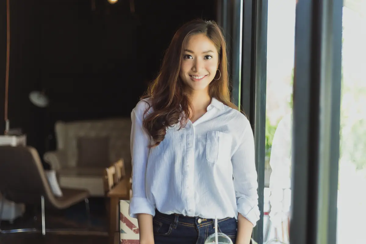 perempuan dan tampil apa adanya