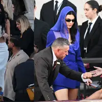 Kendall Jenner hingga Vittoria Ceretti kenakan gaun lawas di pernikahan Jeff Bezos dan Lauren Sanchez (@dashviralll)