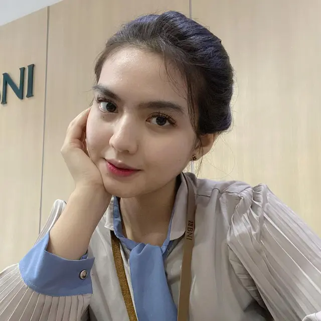 6 Potret Novia Fransisca, Wanita Viral yang Disebut Mirip Nia Ramadhani