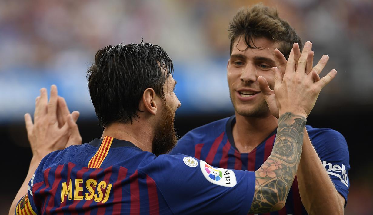 4. Sergi Roberto (Spanyol) - Sebesar 500 juta euro dengan kontrak hingga 30 Juni 2022. (Photo by LLUIS GENE / AFP)