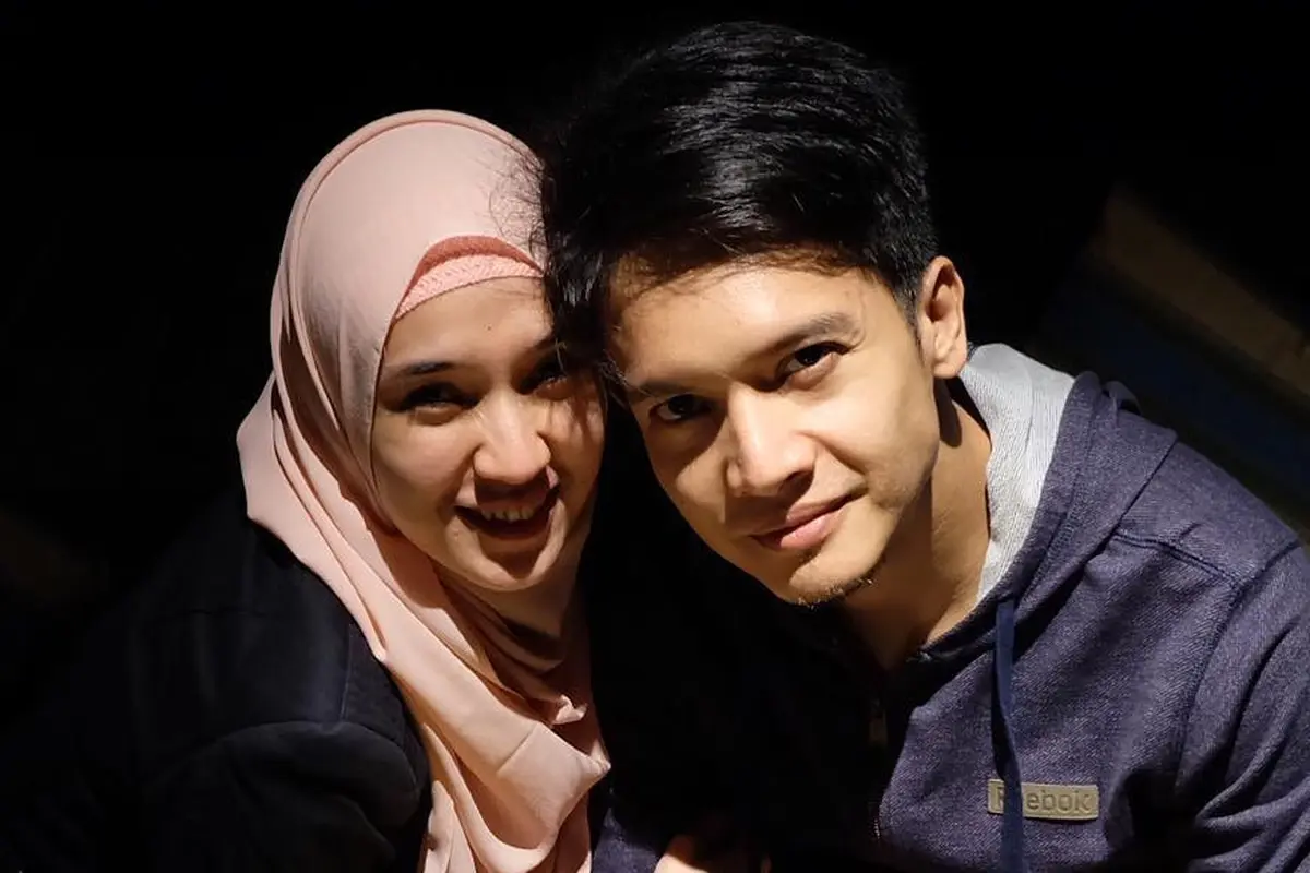 Dimas Seto dan Dhini Aminarti