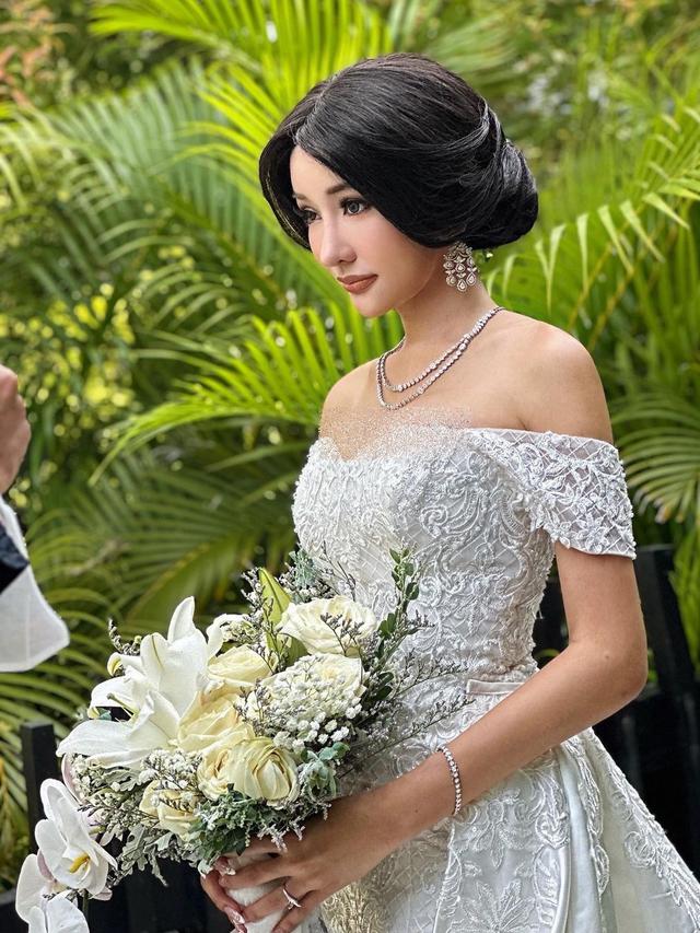 6 Momen Pertunangan Lucinta Luna dan Kekasih, Digelar di Bali Bak Pernikahan