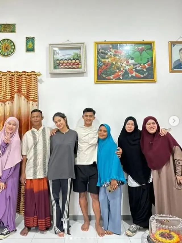 5 Potret Kebersamaan Ibu Azizah dengan Keluarga Arhan di Blora, Penuh Kesederhanaan