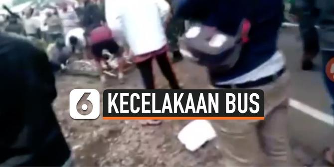 VIDEO: Detik-detik Bus Wisata Purnama Sari Mengalami Kecelakaan
